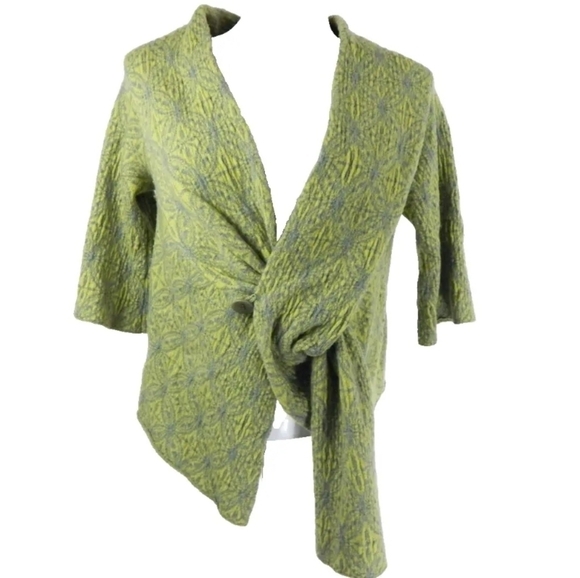 Sundance Knot Front Swing Shrug - Picture 1 of 3